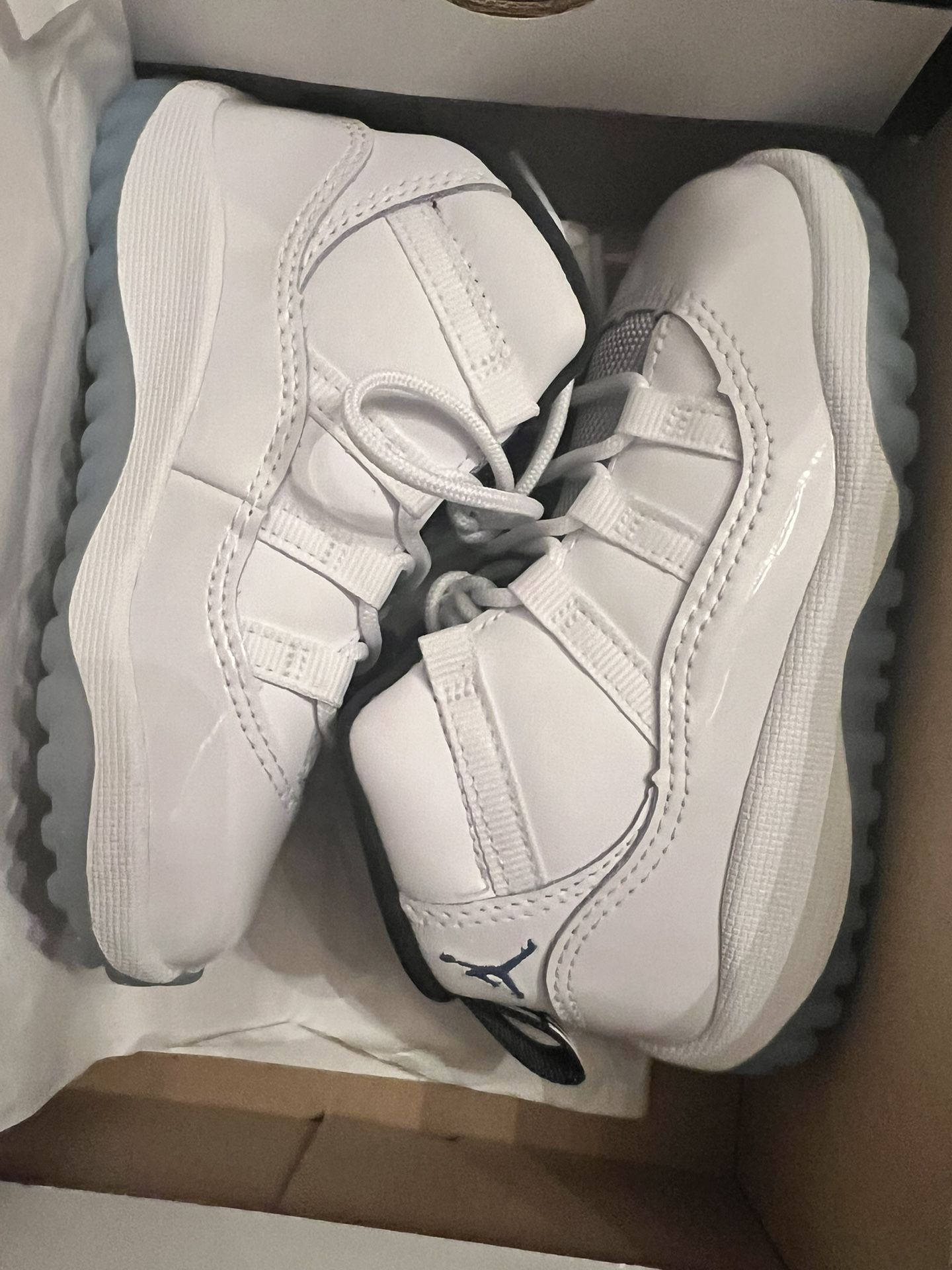 Jordan’s 11s Size 8c 