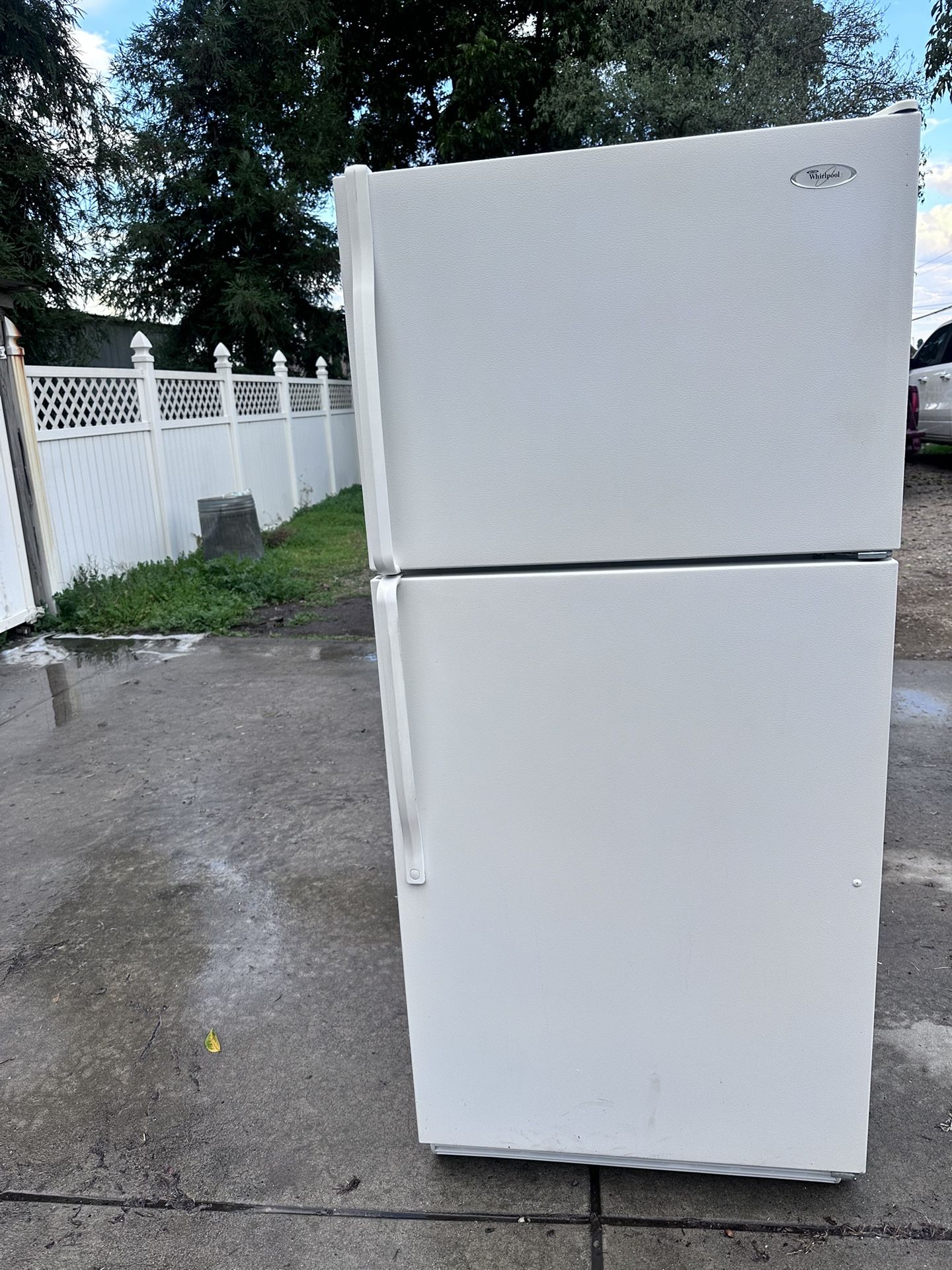 Whirlpool Refrigerator 