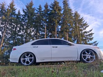 Acura TSX-VTEC DOHC White Sedan
