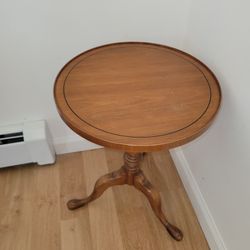 Accent Table - Round