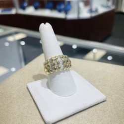 Gold Diamond Ring 