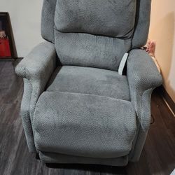 Power Recliner - Pickup Today 