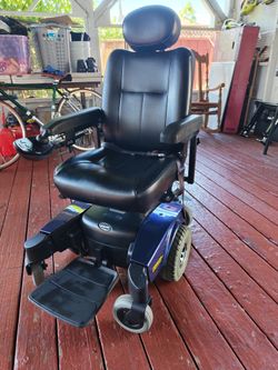 Invacare M51 Electric Wheelchair