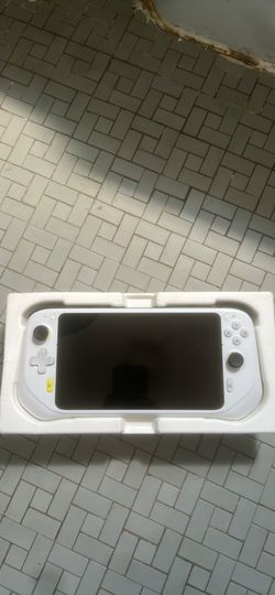 Logitech G Cloud Gaming Handheld