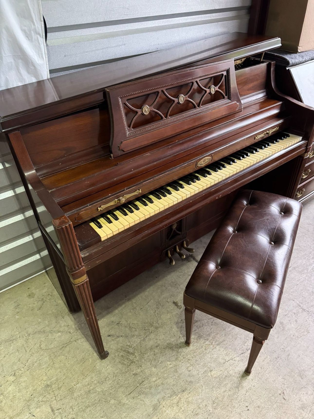 Vintage Wurlitzer Upright Piano 🎹