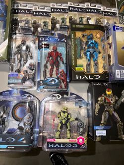 Halo figures/toys/funko pop bundle