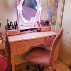 Pink Vanity With Chair
