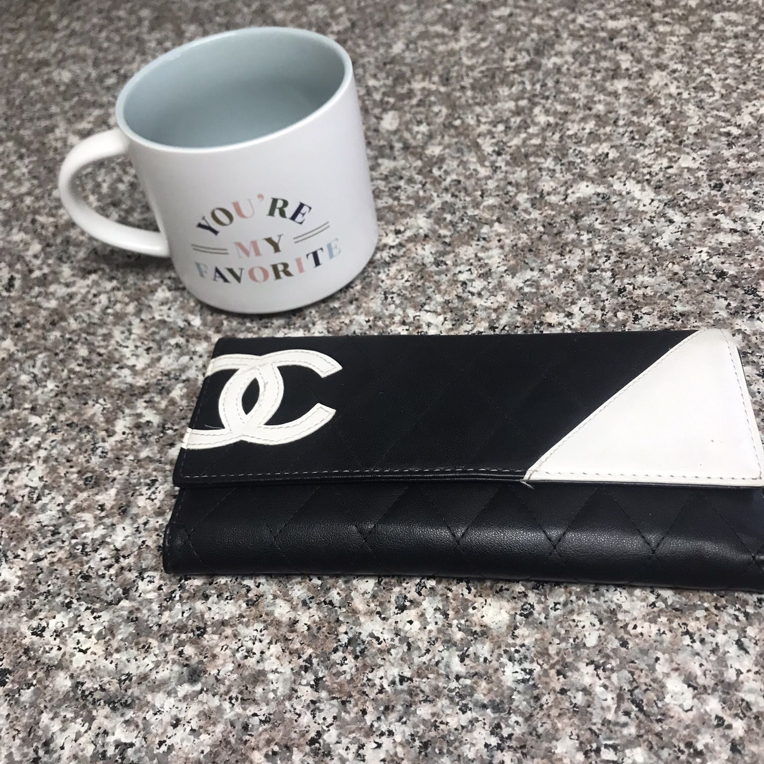BLACK & WHITE CHANEL LEATHER WALET