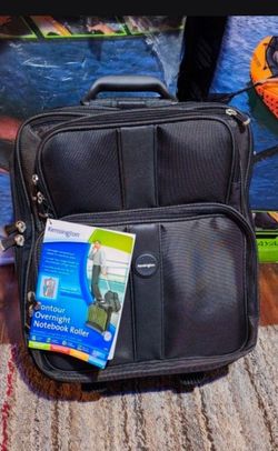 TRAVEL / LUGGAGE: BUSINESS / COLLEGE