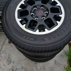 Wheels  TRD 6 Lugs 17s