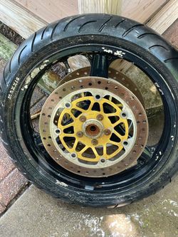120/70zr17 tire