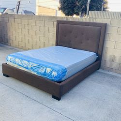 Queen Bed