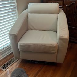 Rotating Chair 
