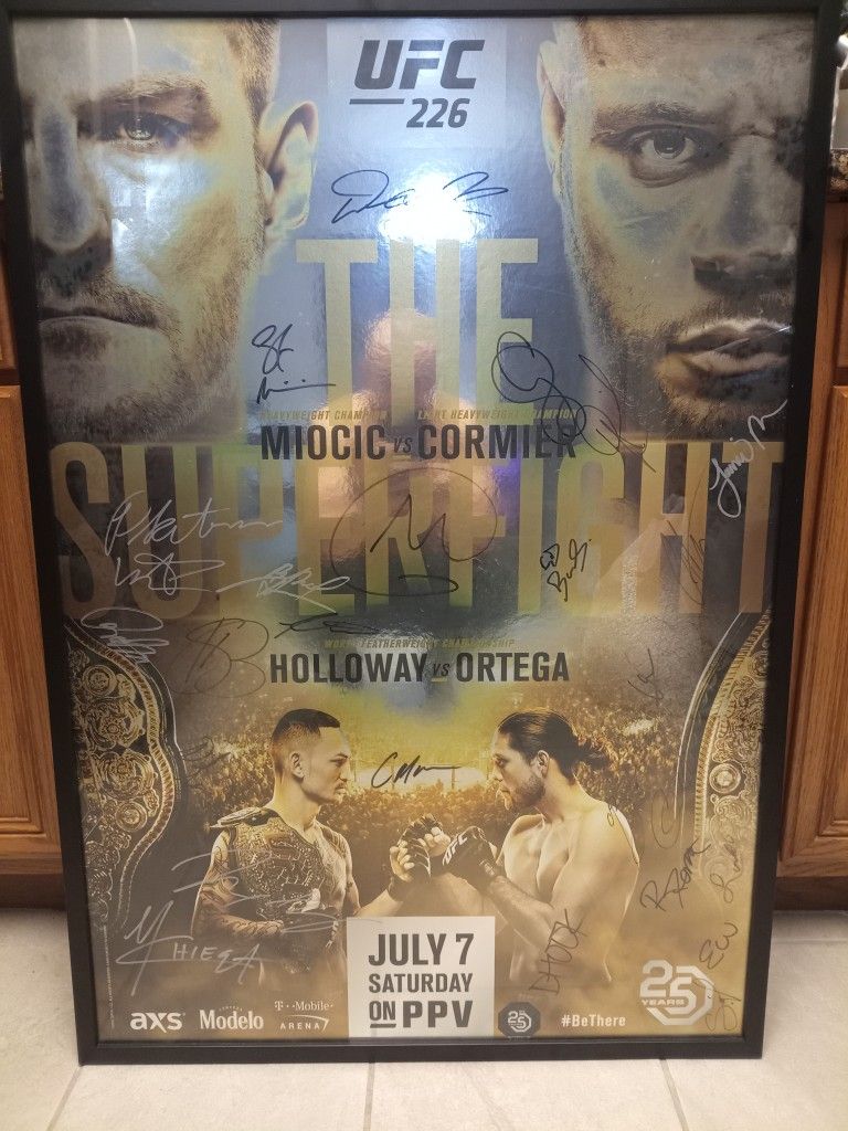 UFC Signed POSTERS & MORE