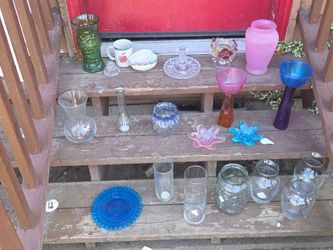 Vases and trinkets.