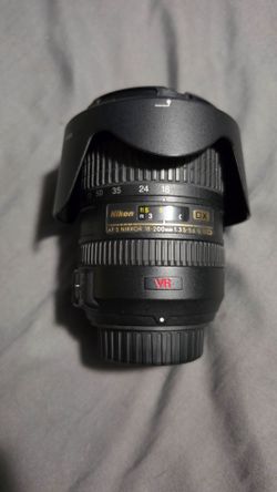 Nikon DX AF-S 18-200mm f/3.5-5.6G ED VR All-in-One Travel Lens