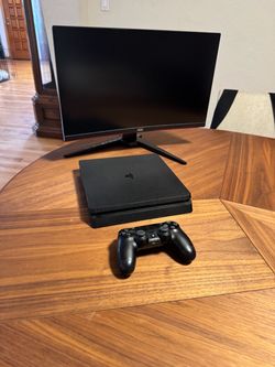 PS4 Slim + Controller
