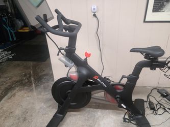 Peloton GREAT CONDITION