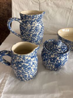 Roseville Pottery Blue Spongeware 9 piece set