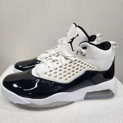 Used-Jordan Maxin 200
White Ice Size.11