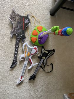Kids microphone with 3 guitars