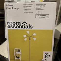 5-Head Floor Lamp - Room Essentials™ NEW IN BOX 