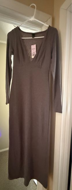 Long Sleeve Maxi Dress with V-Neckline