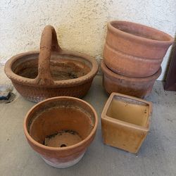 5 Clay terracotta garden pots planters
