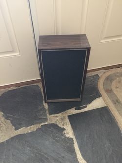 2 Speakers