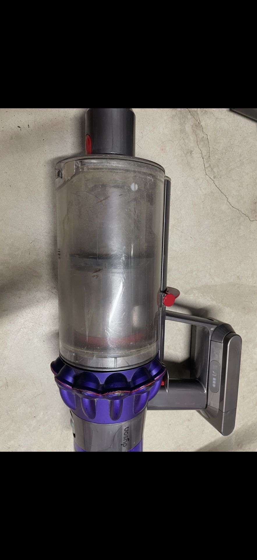 Dyson Cordless Stick Vacuum + Attachments (Dyson V8-type)