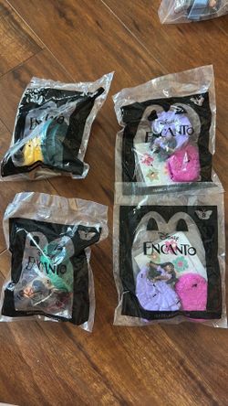 Mcdonald’s Encanto Happy Meal Toy (4)