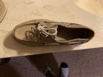 Girls size 7 sherry’s great used condition