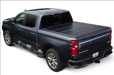 LEER Tonneau Cover; Hard Folding; 2 Folds/ 3 Panels; Black Matte; Fits 24+ Tacoma 6 FT Bd
