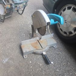 Makita Mitter Saw 255mm
