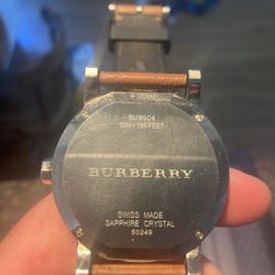 Leather Burberry Round Watch. 
