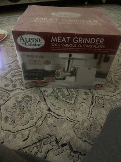 Alpine cuisine meat grinder