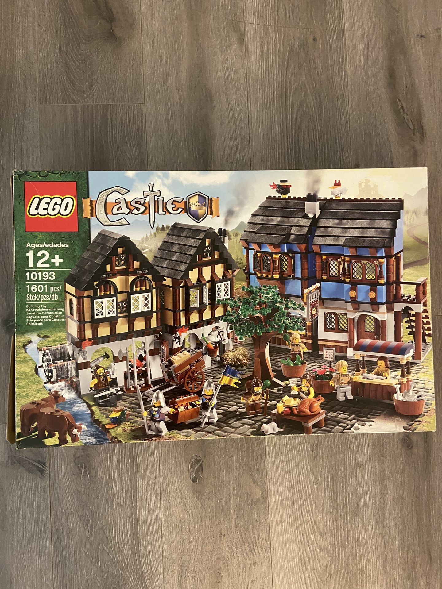 Lego Medieval Market Village 10193