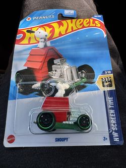 Hot Wheels Snoopy