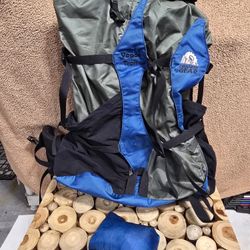 Granite Gear Vapor Trail Backpack in Gray