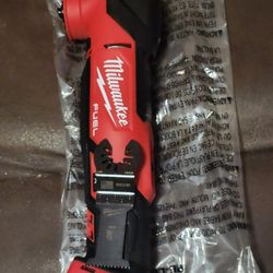 Milwaukee
M18 FUEL 18V Lithium-Ion Cordless Brushless Oscillating Multi-Tool (Tool-Only)