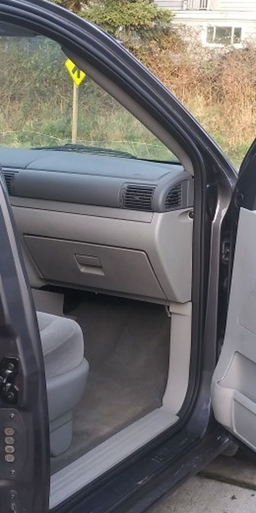 2004 Fordfreestar Gray Van