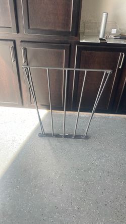 Metal basket rack