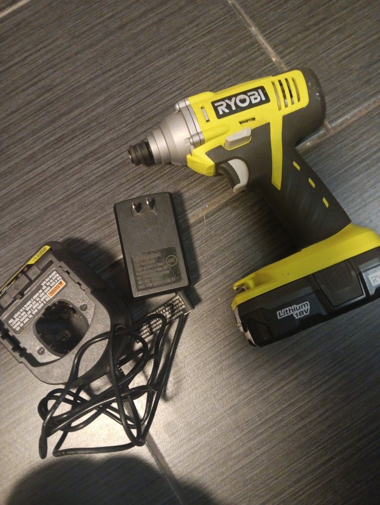 Ryobi Drill With Battery And Charger 