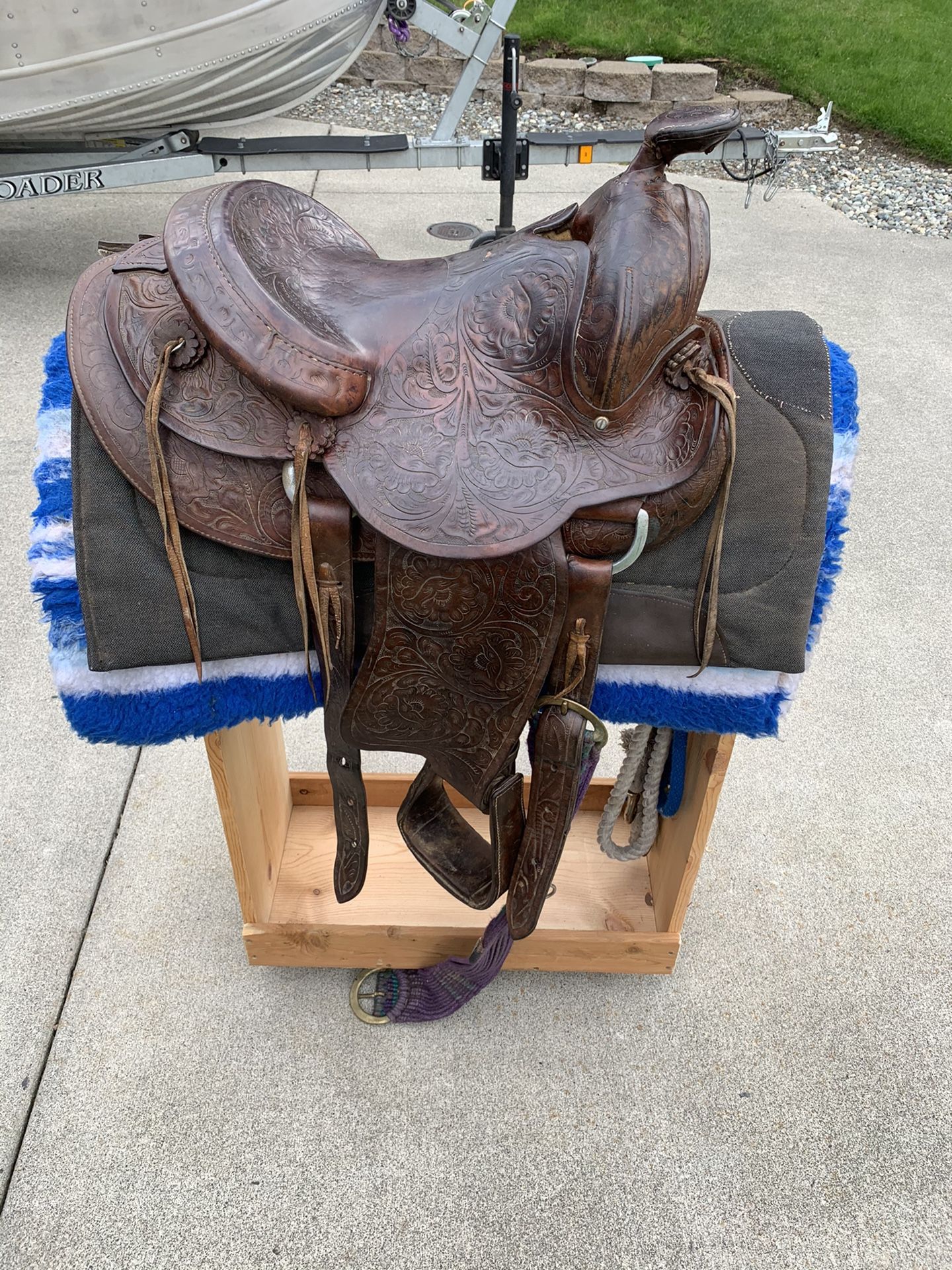 Western saddle