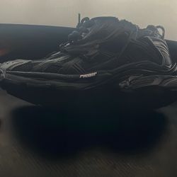 Balenciaga Runners All Black