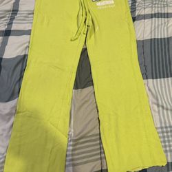 Mossimo Supply Co. Women’s Small Lime Green Pants