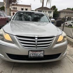 2012 Hyundai Genesis