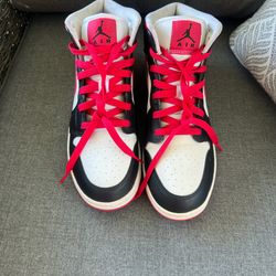 Black And Red Mid Trainers 