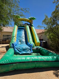 Waterslide jumper