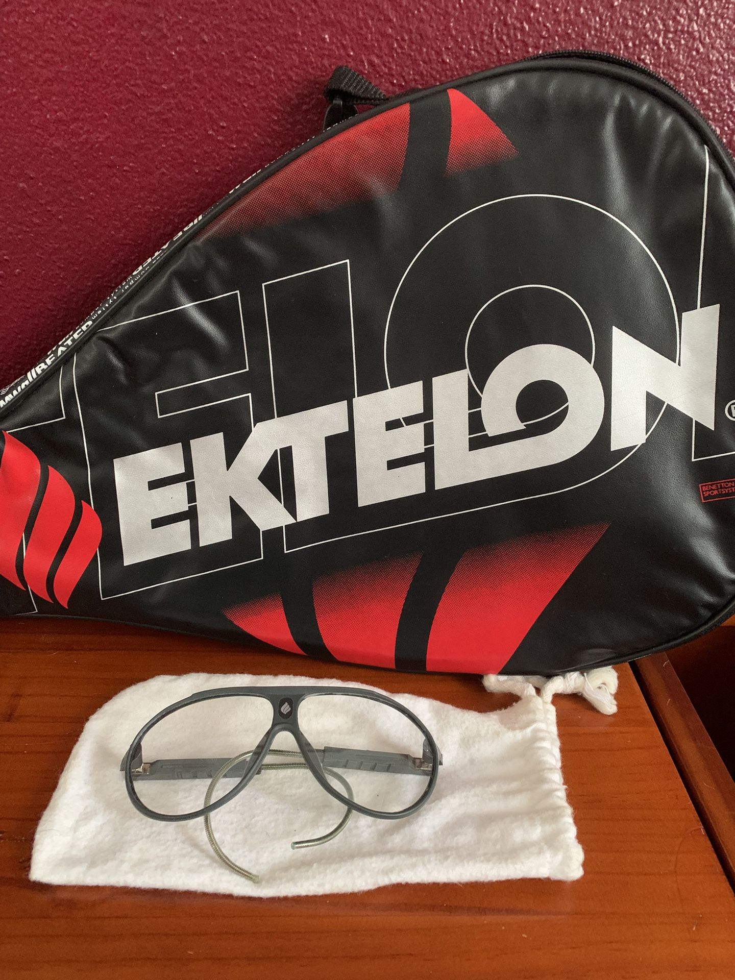 Vintage Ektelon Racquetball Tennis Safety Glasses Eyewear Stylish W/ cloth case